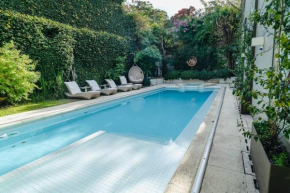 Casa DejaVú, lujo y confort desayuno,spa,pileta climatizada